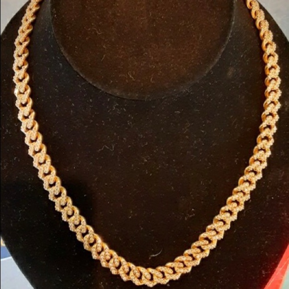 BUST DOWN CUBAN CHAIN